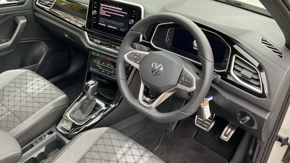 Used Volkswagen T-Roc 2025 for sale - 76717351: Photo 6