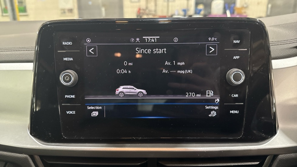 Used Volkswagen T-Roc 2023 for sale - 76766296: Photo 22