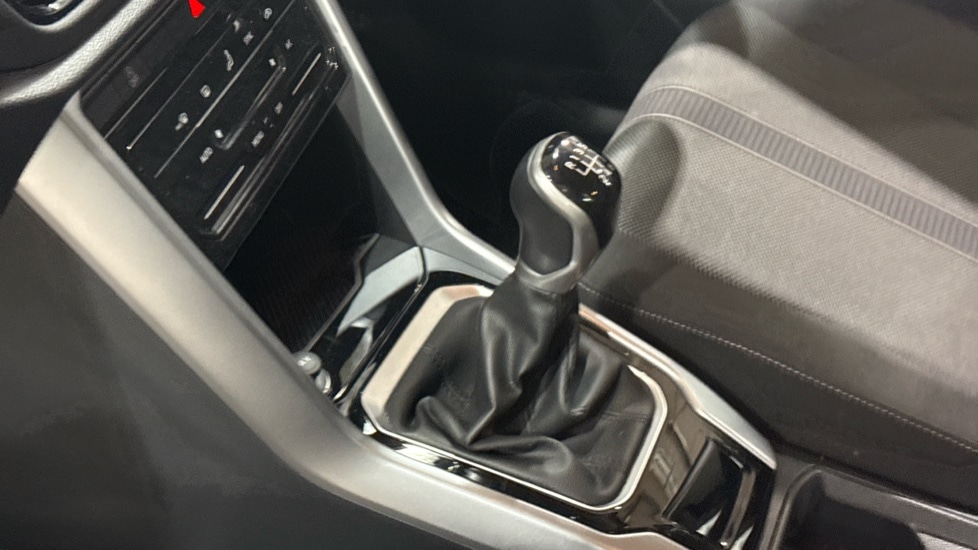 Used Volkswagen T-Roc 2023 for sale - 76766296: Photo 33