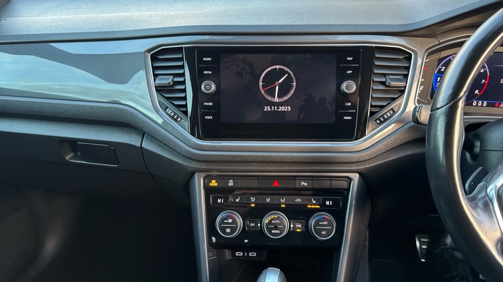 Used Volkswagen T-Roc 2021 for sale - 77043029: Photo 13