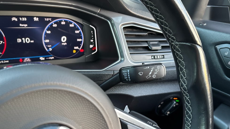 Used Volkswagen T-Roc 2021 for sale - 77043029: Photo 32