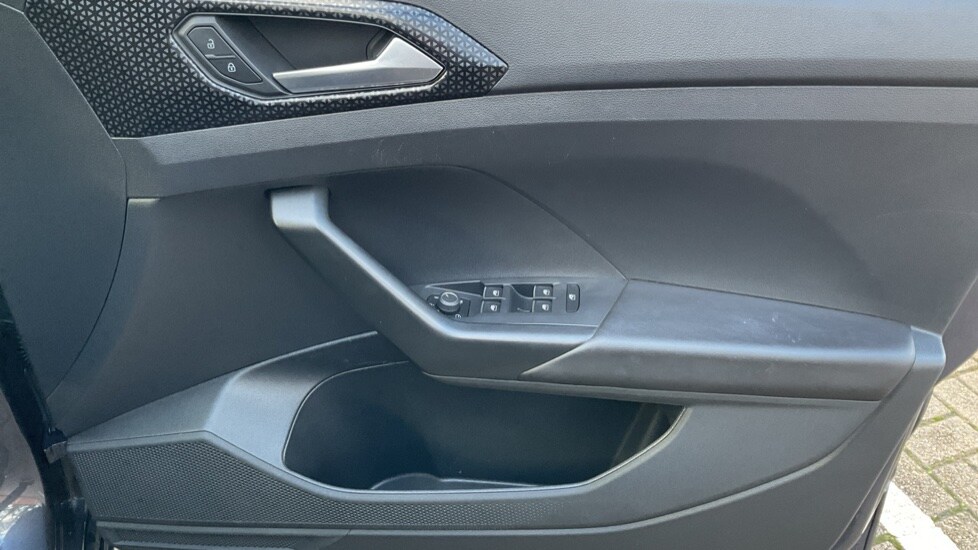 Used Volkswagen T-Cross 2022 for sale - 76766351: Photo 37