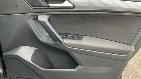 Used Volkswagen Tiguan 2022 for sale - 76190998: Photo 37