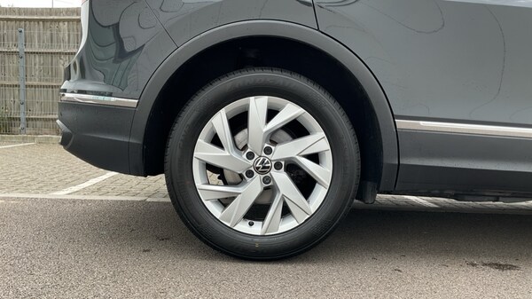 Used Volkswagen Tiguan 2022 for sale - 76190998: Photo 5