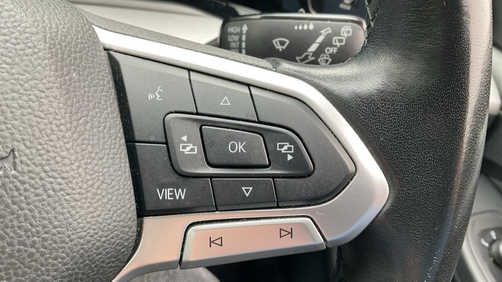 Used Volkswagen Golf 2022 for sale - 77010213: Photo 30