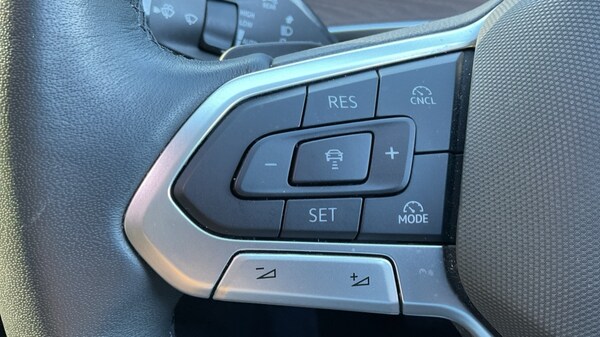 Used Volkswagen Touran 2025 for sale - 76154882: Photo 31