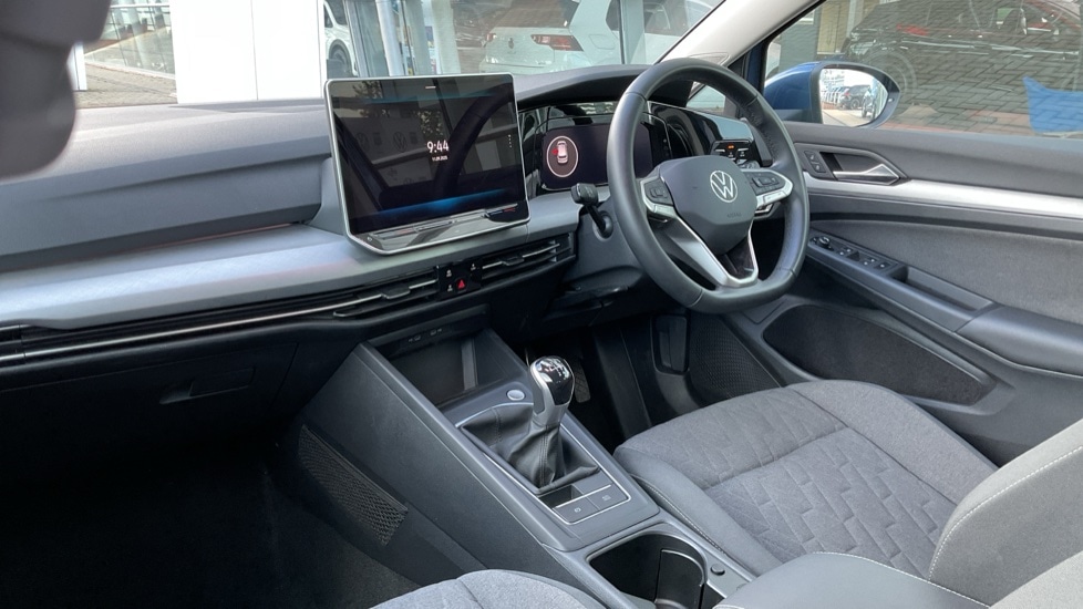 Used Volkswagen Golf 2024 for sale - 75874328: Photo 2