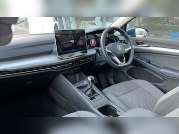 Used Volkswagen Golf 2024 for sale - 75874328: Photo
