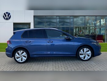 Used Volkswagen Golf 2024 for sale - 75874328: Photo