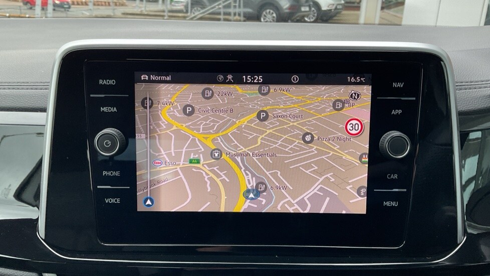 Used Volkswagen T-Roc 2025 for sale - 75874141: Photo 21