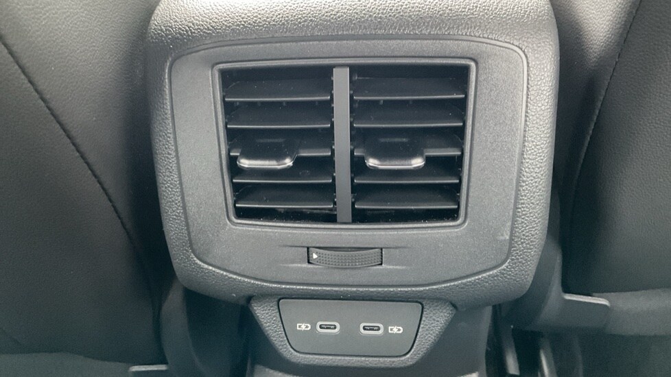 Used Volkswagen T-Roc 2025 for sale - 75874141: Photo 34