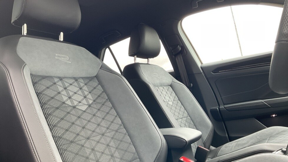 Used Volkswagen T-Roc 2025 for sale - 75874141: Photo 38