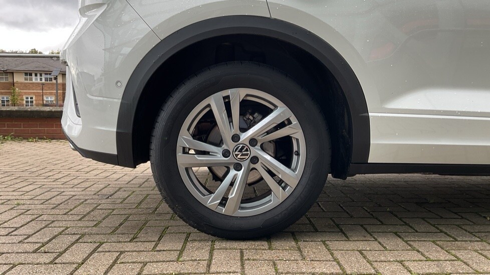 Used Volkswagen T-Roc 2025 for sale - 75874141: Photo 5