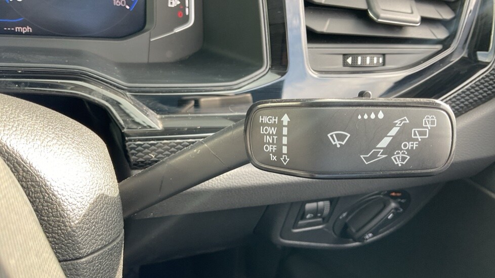 Used Volkswagen Polo 2023 for sale - 77025335: Photo 32