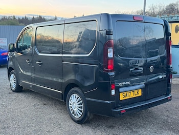 Used Vauxhall Vivaro 2017 for sale - 78989340: Photo