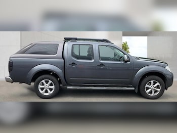 Used Nissan Navara 2015 for sale - 78989114: Photo