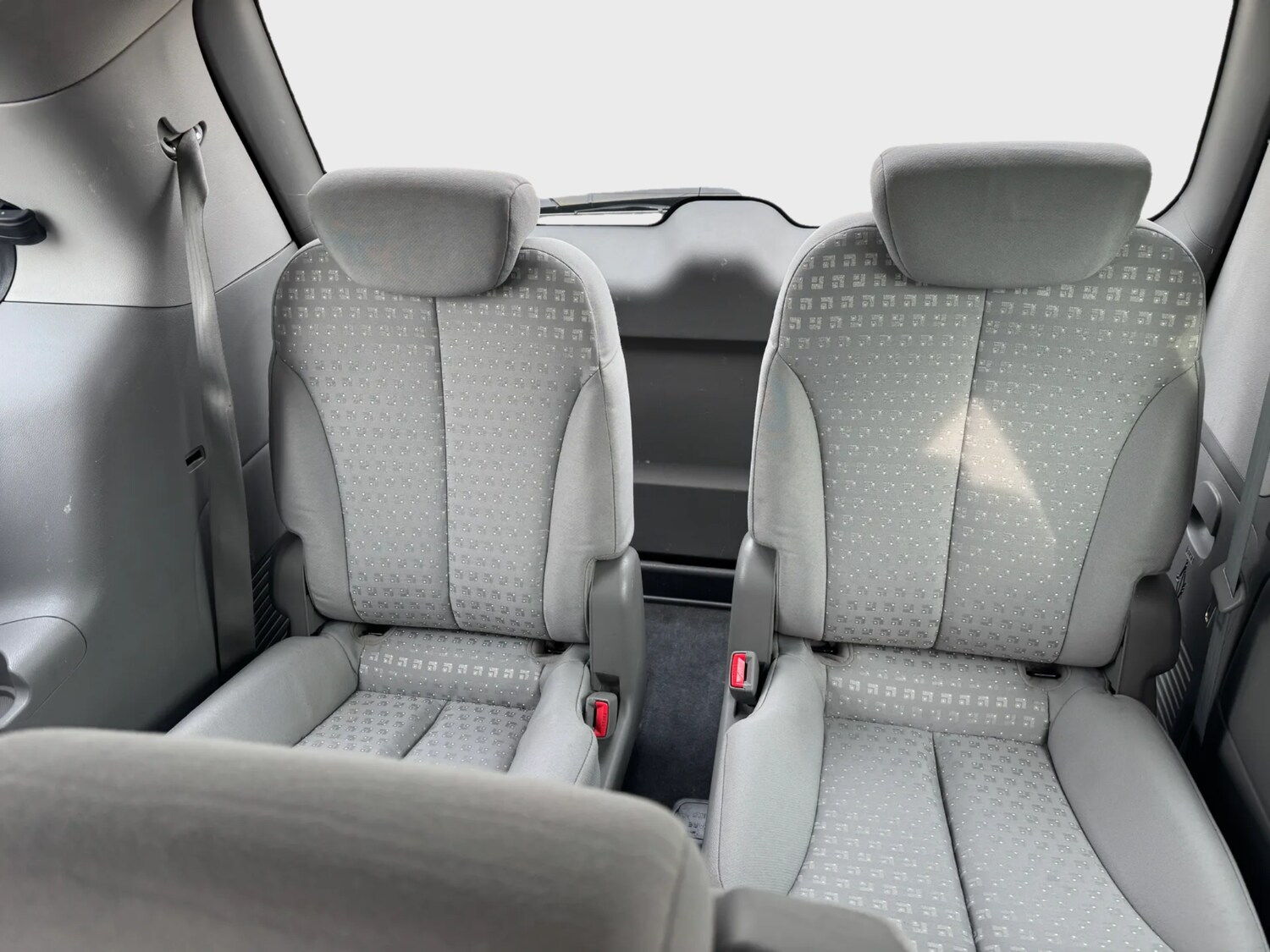 Used Kia Sedona 2011 for sale - 77998801: Photo 12