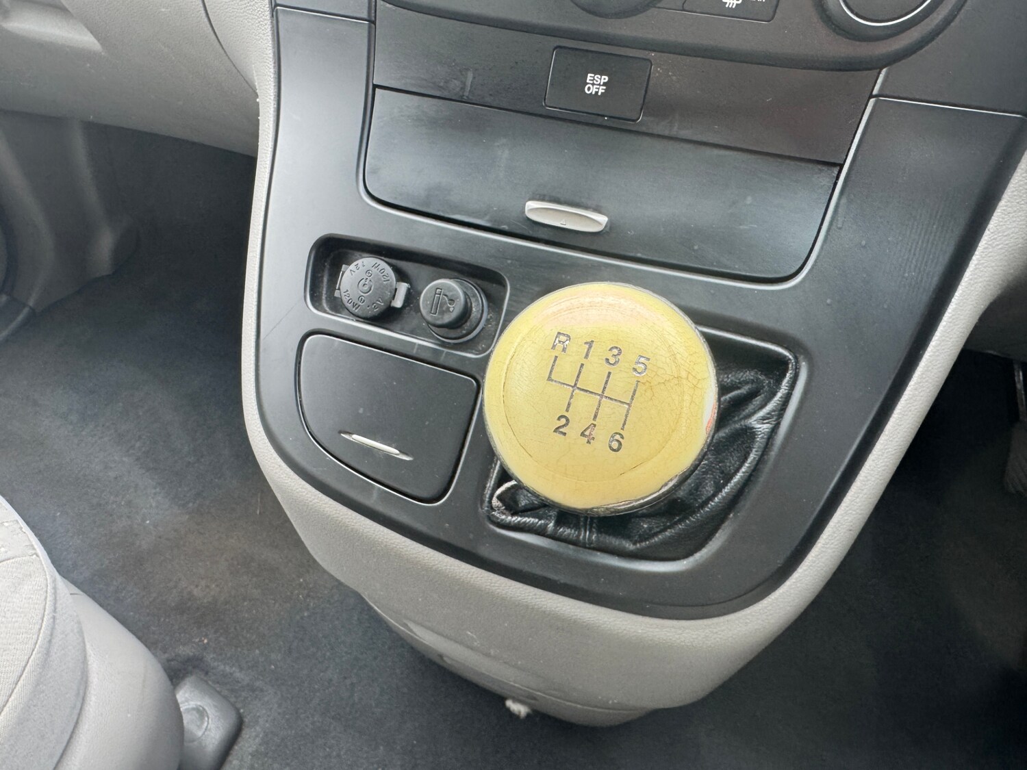 Used Kia Sedona 2011 for sale - 77998801: Photo 16