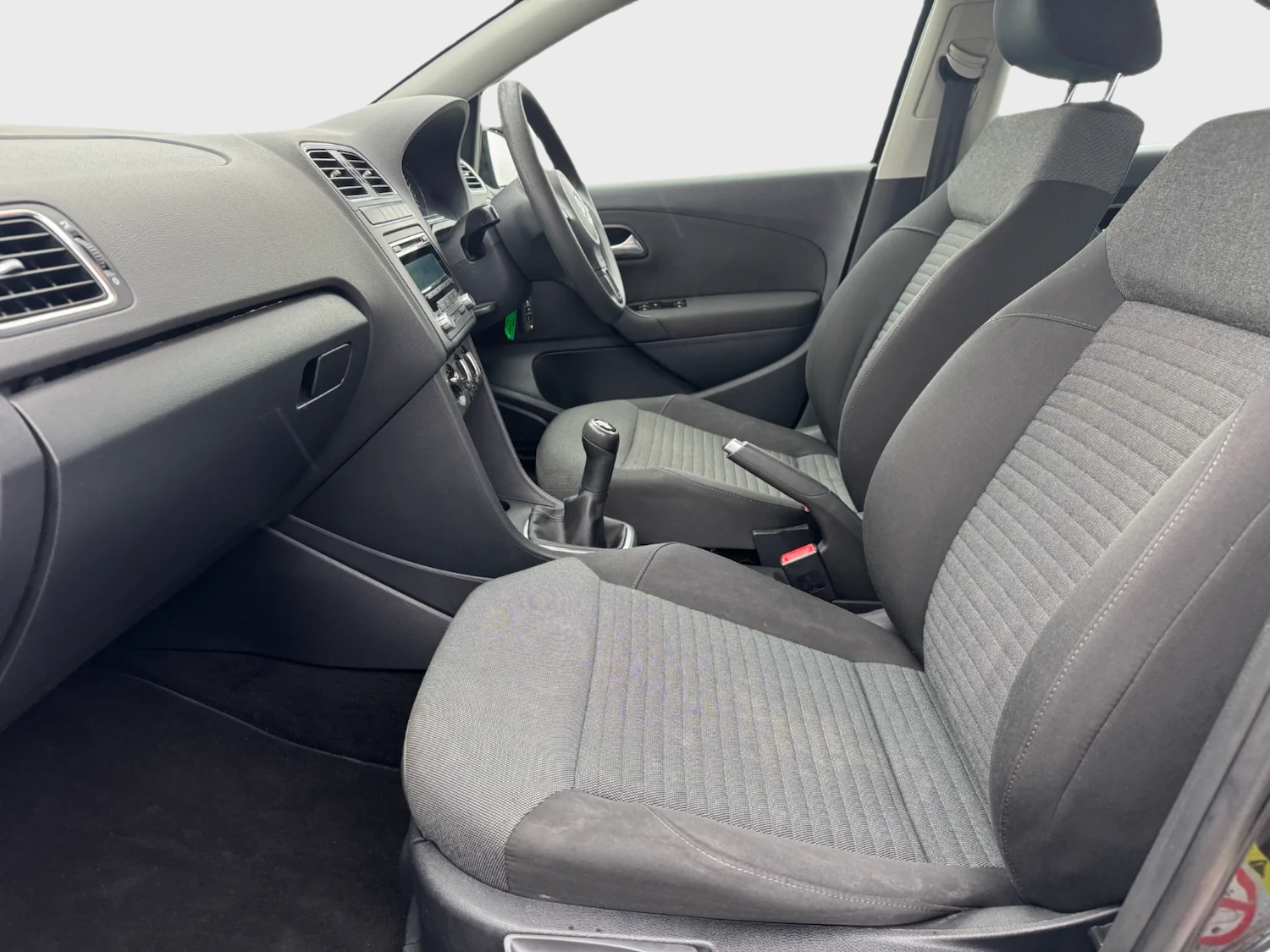 Used Volkswagen Polo 2011 for sale - 77272610: Photo 20