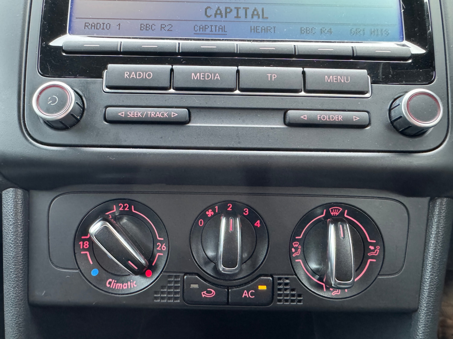 Used Volkswagen Polo 2011 for sale - 77272610: Photo 8