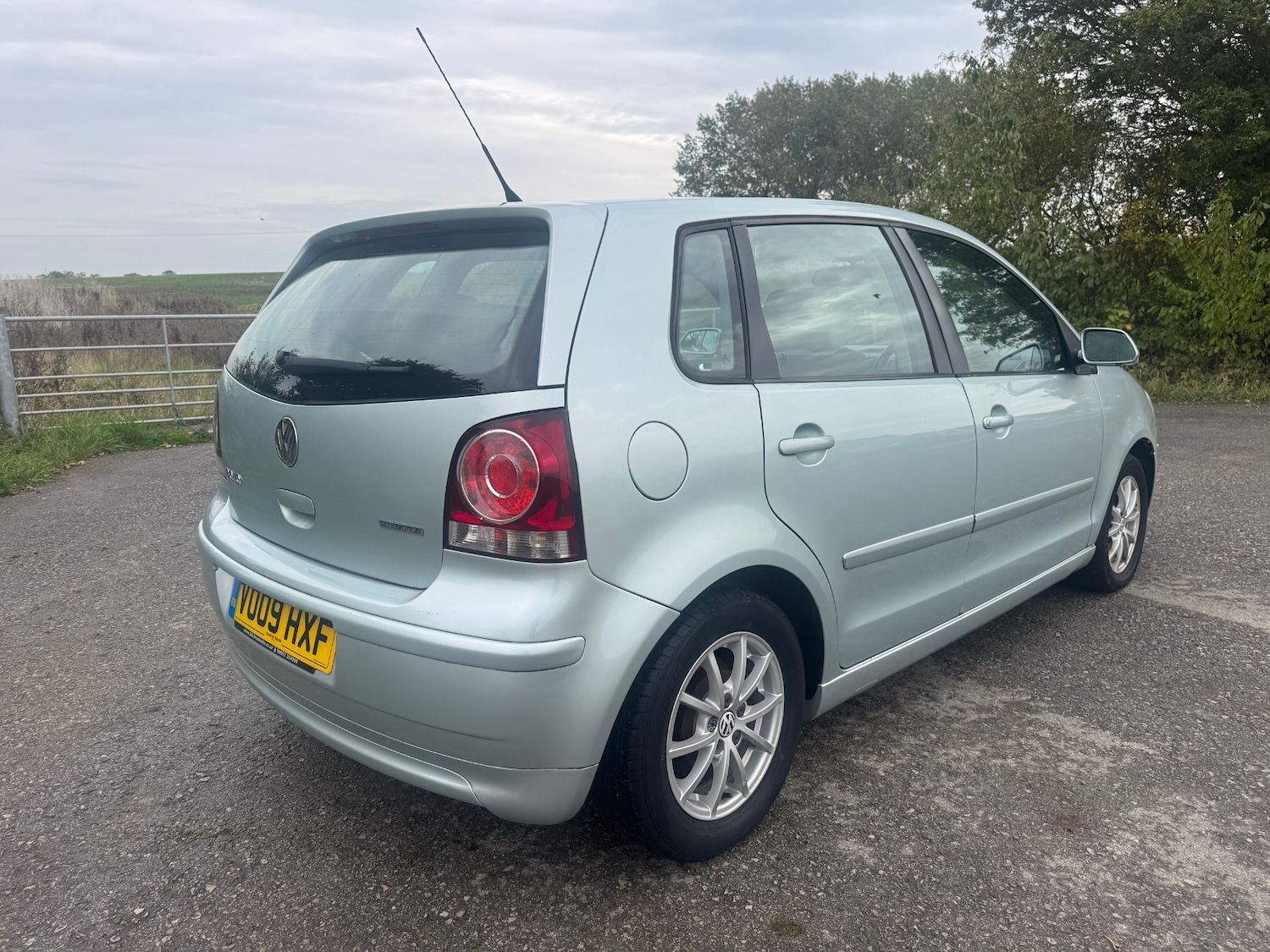 Used Volkswagen Polo 2009 for sale - 76130347: Photo 8