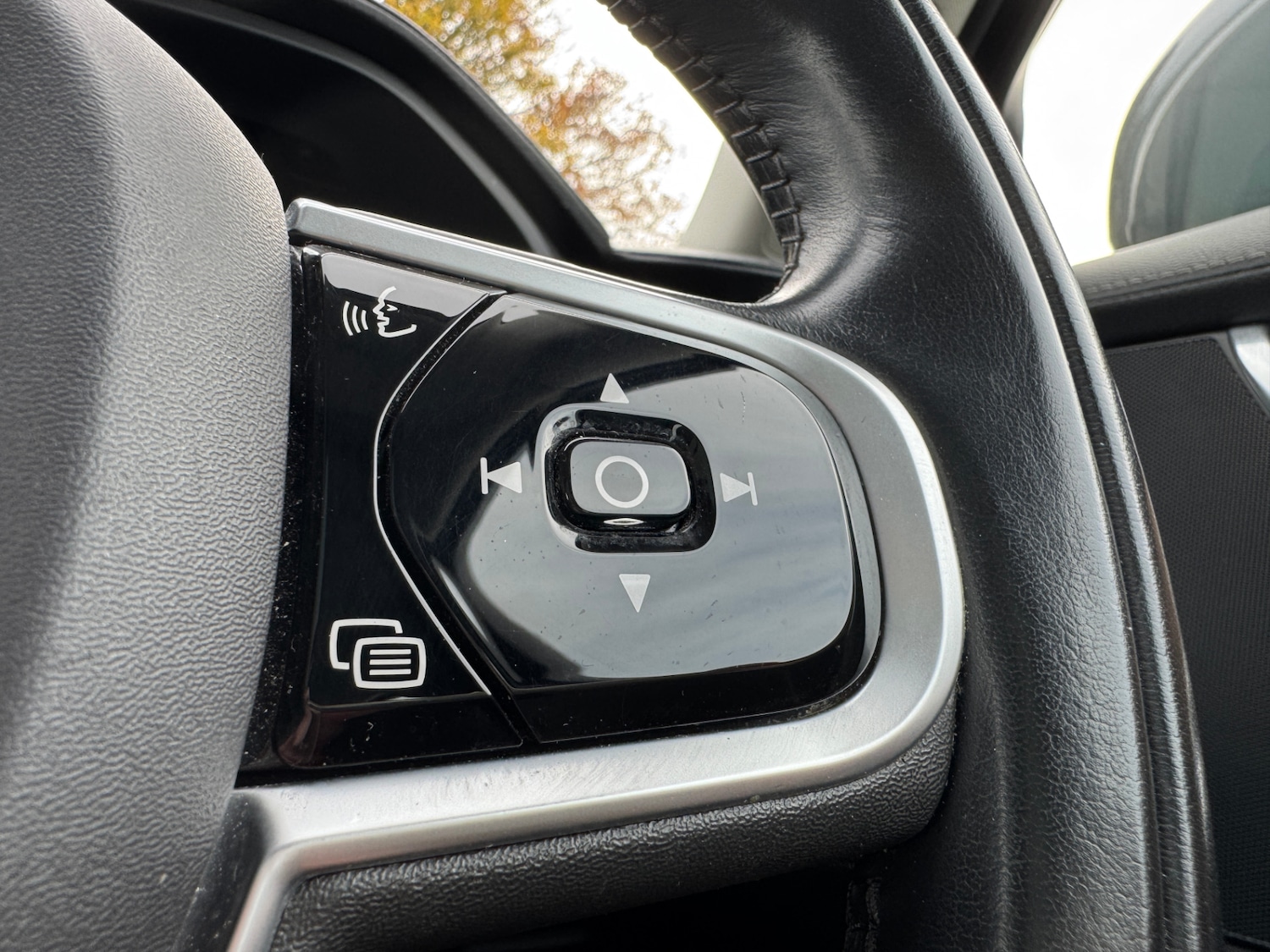 Used Volvo V90 2018 for sale - 76403315: Photo 10