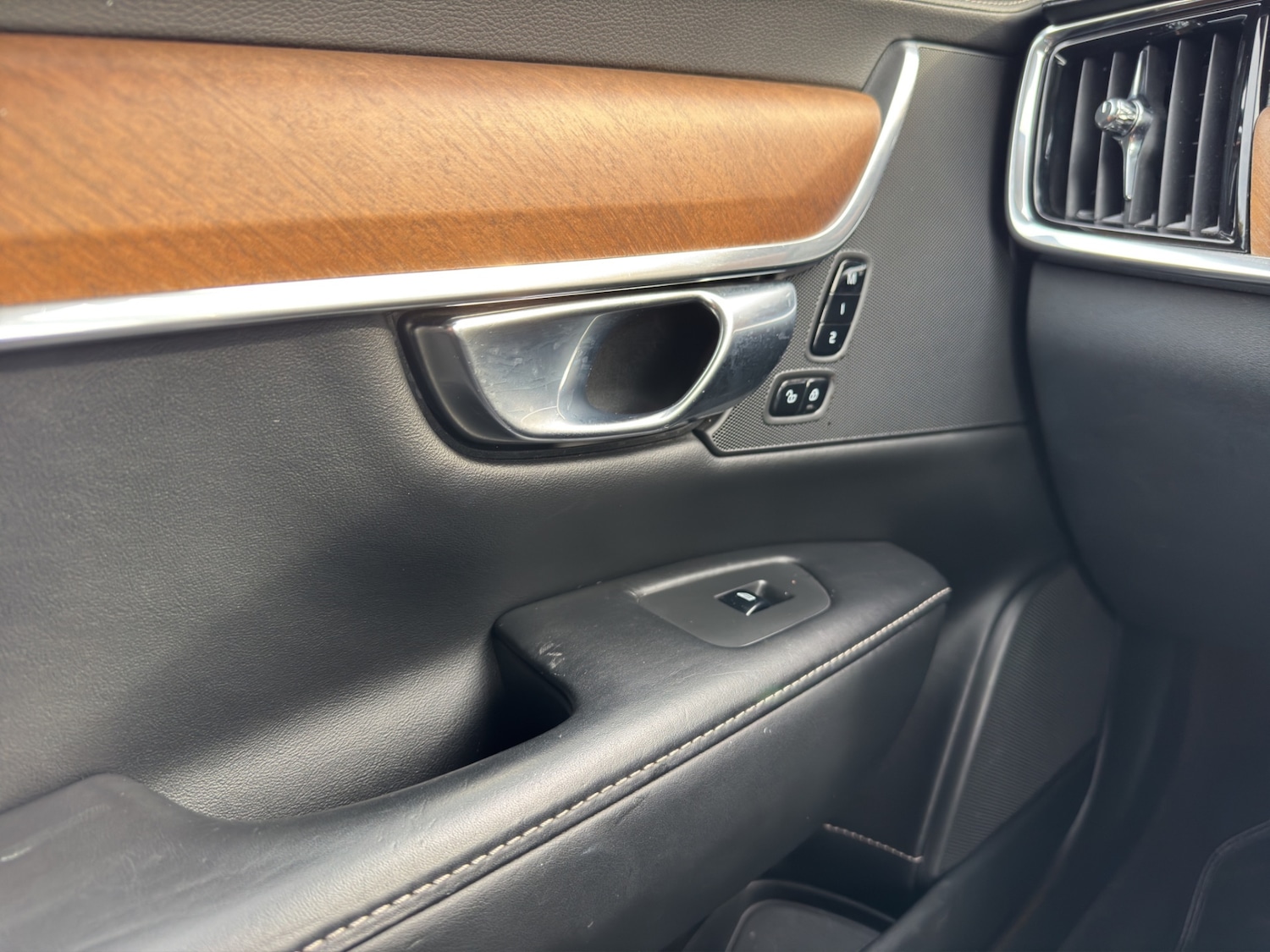 Used Volvo V90 2018 for sale - 76403315: Photo 27