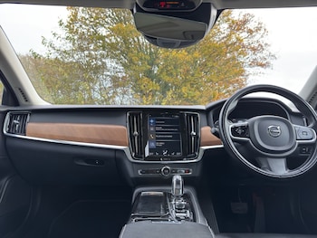 Used Volvo V90 2018 for sale - 76403315: Photo