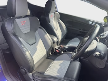 Used Ford Fiesta 2015 for sale - 78520159: Photo