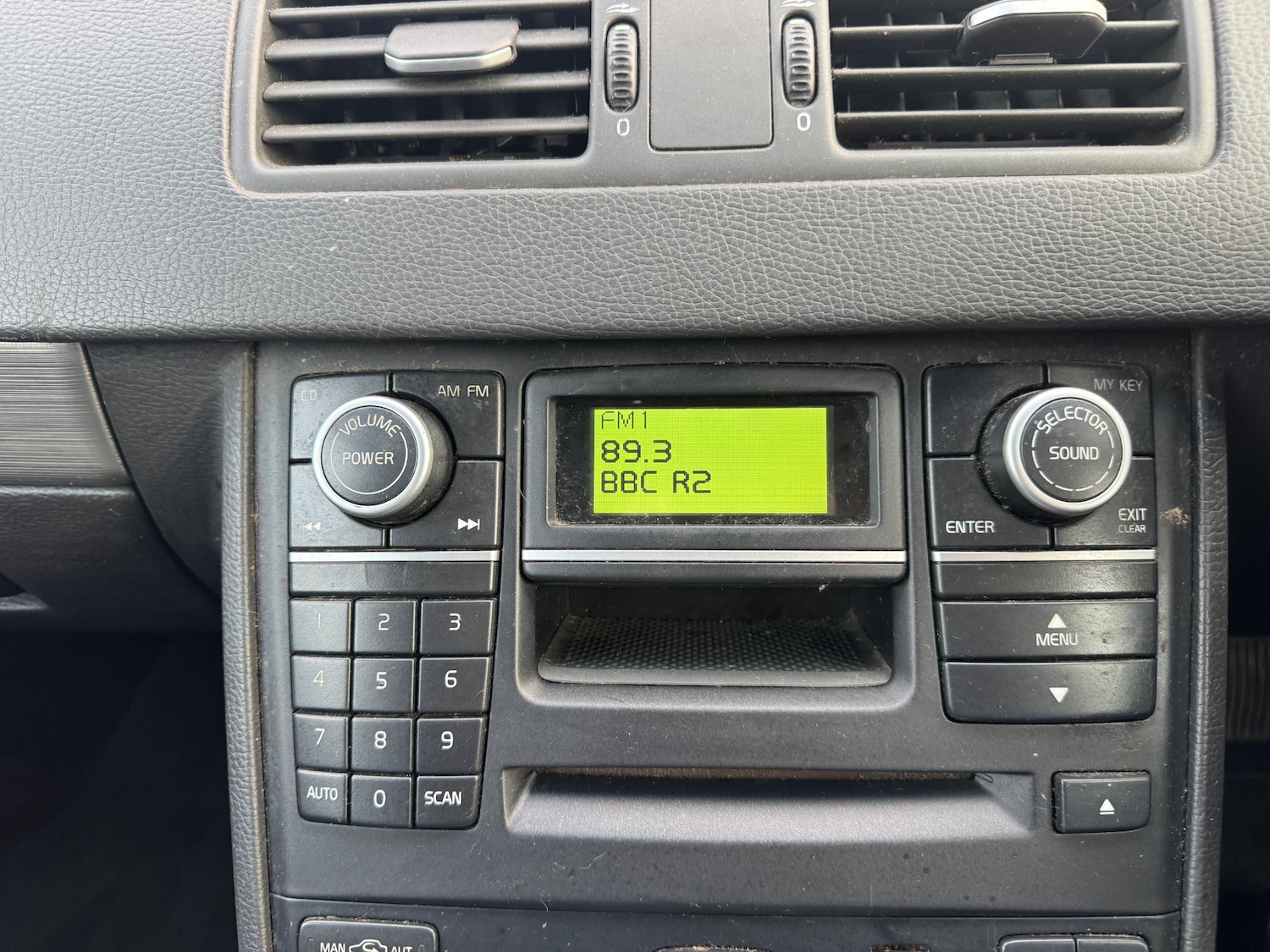 Used Volvo XC90 2010 for sale - 77024106: Photo 12