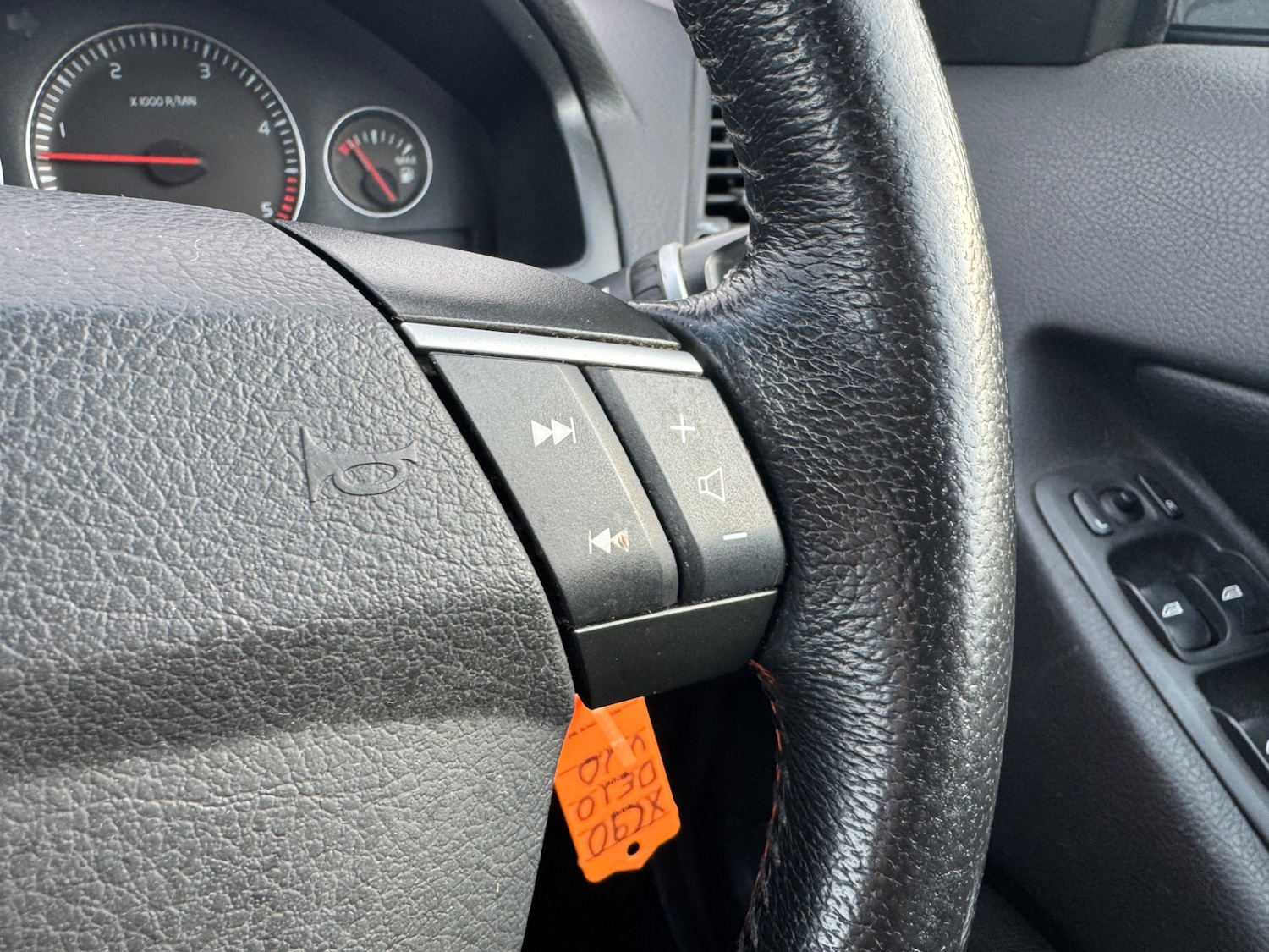 Used Volvo XC90 2010 for sale - 77024106: Photo 17