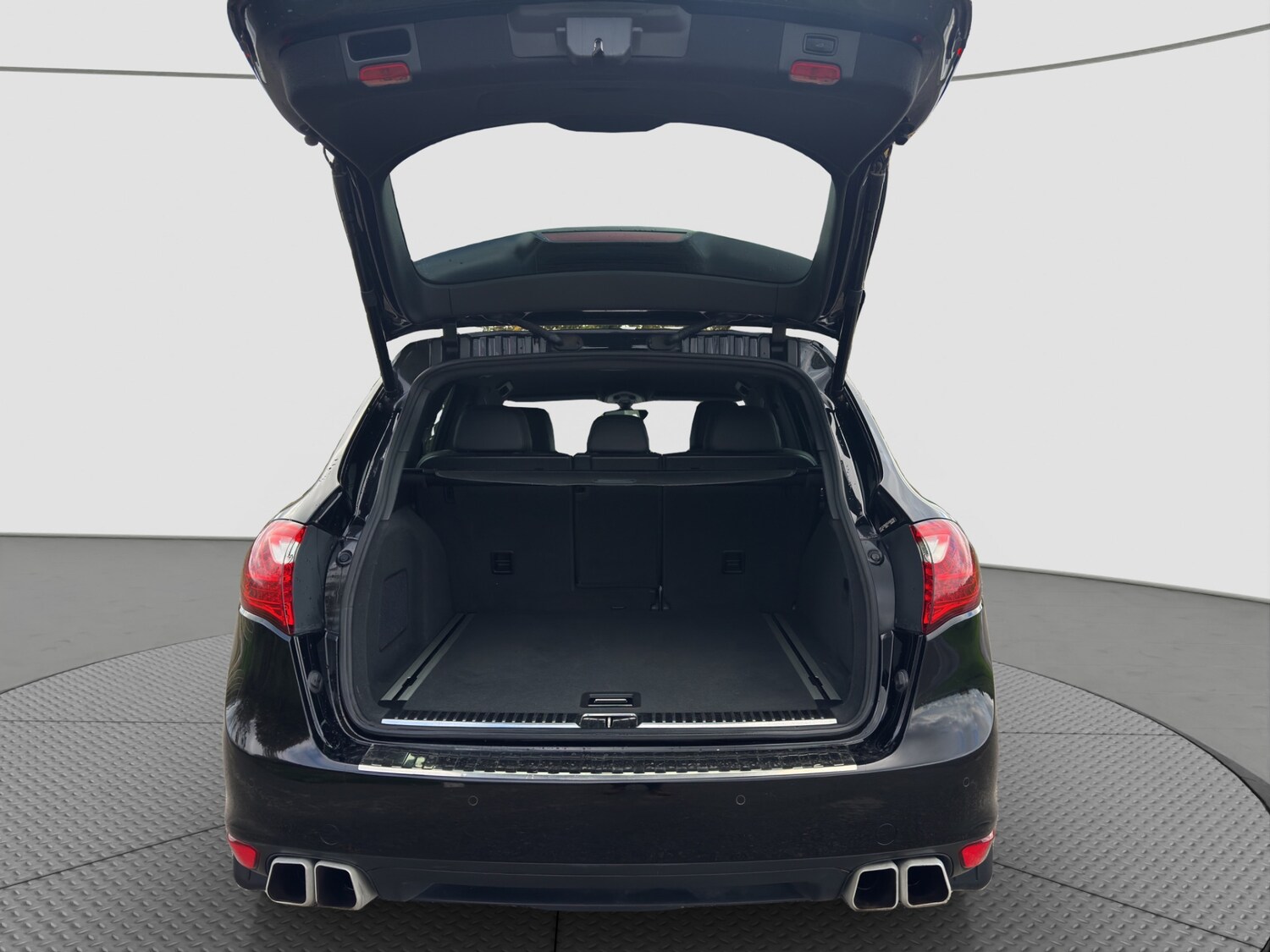 Used Porsche Cayenne 2011 for sale - 76329945: Photo 16