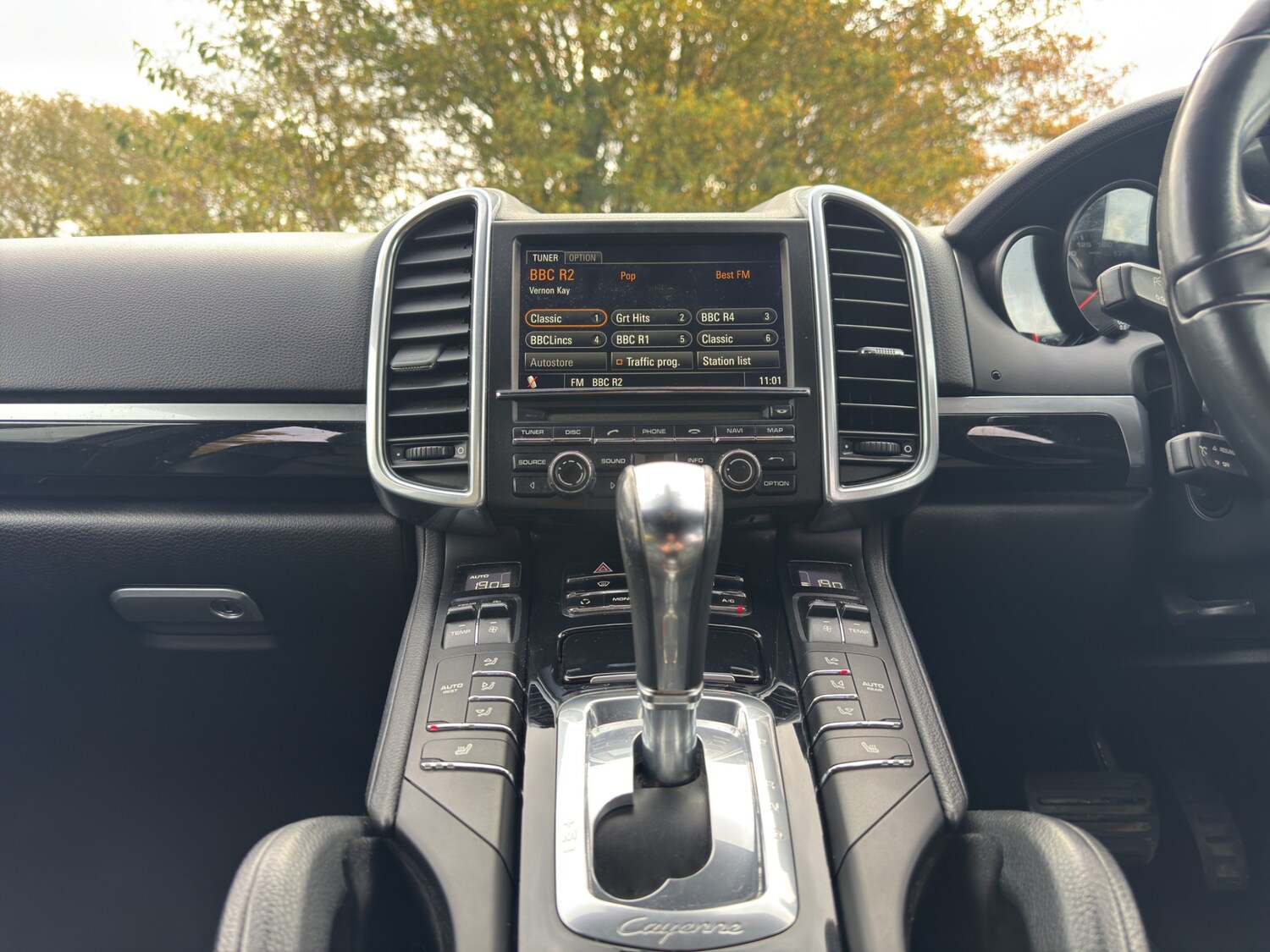 Used Porsche Cayenne 2011 for sale - 76329945: Photo 20