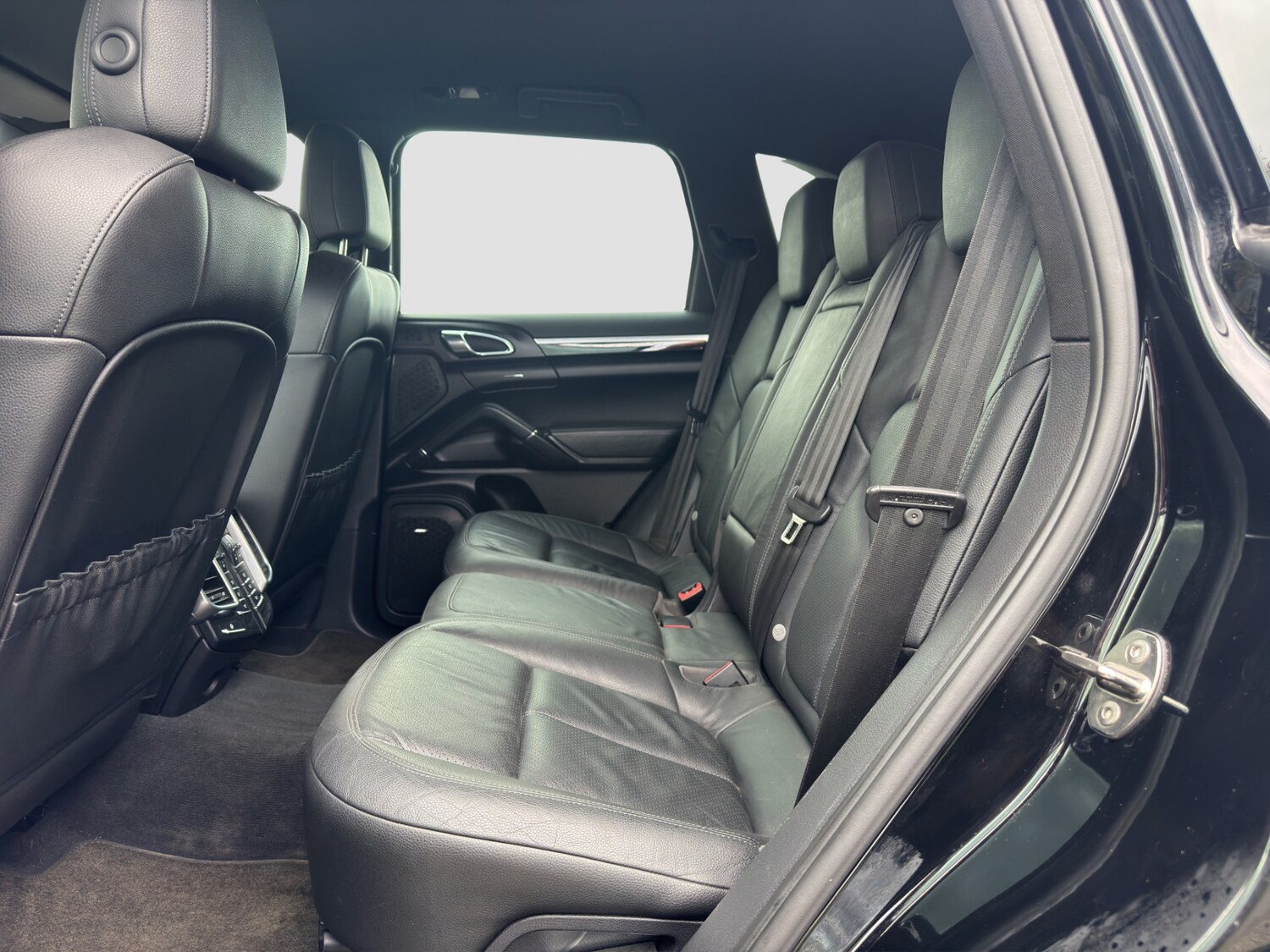 Used Porsche Cayenne 2011 for sale - 76329945: Photo 22