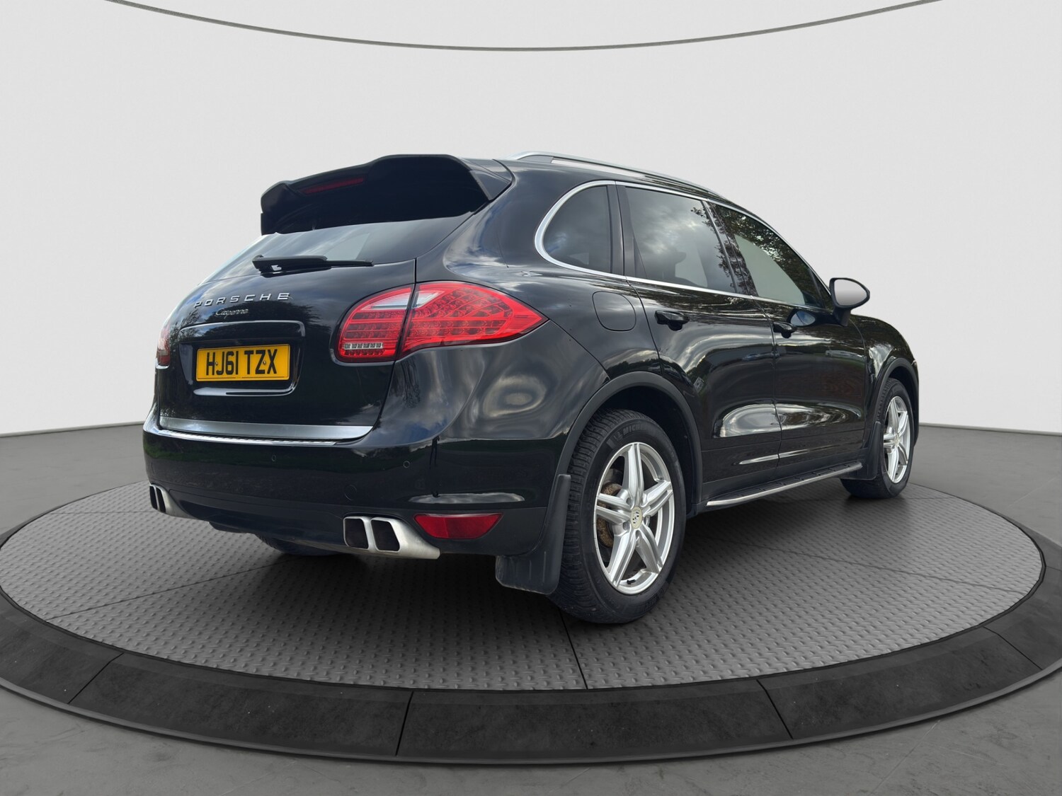 Used Porsche Cayenne 2011 for sale - 76329945: Photo 28