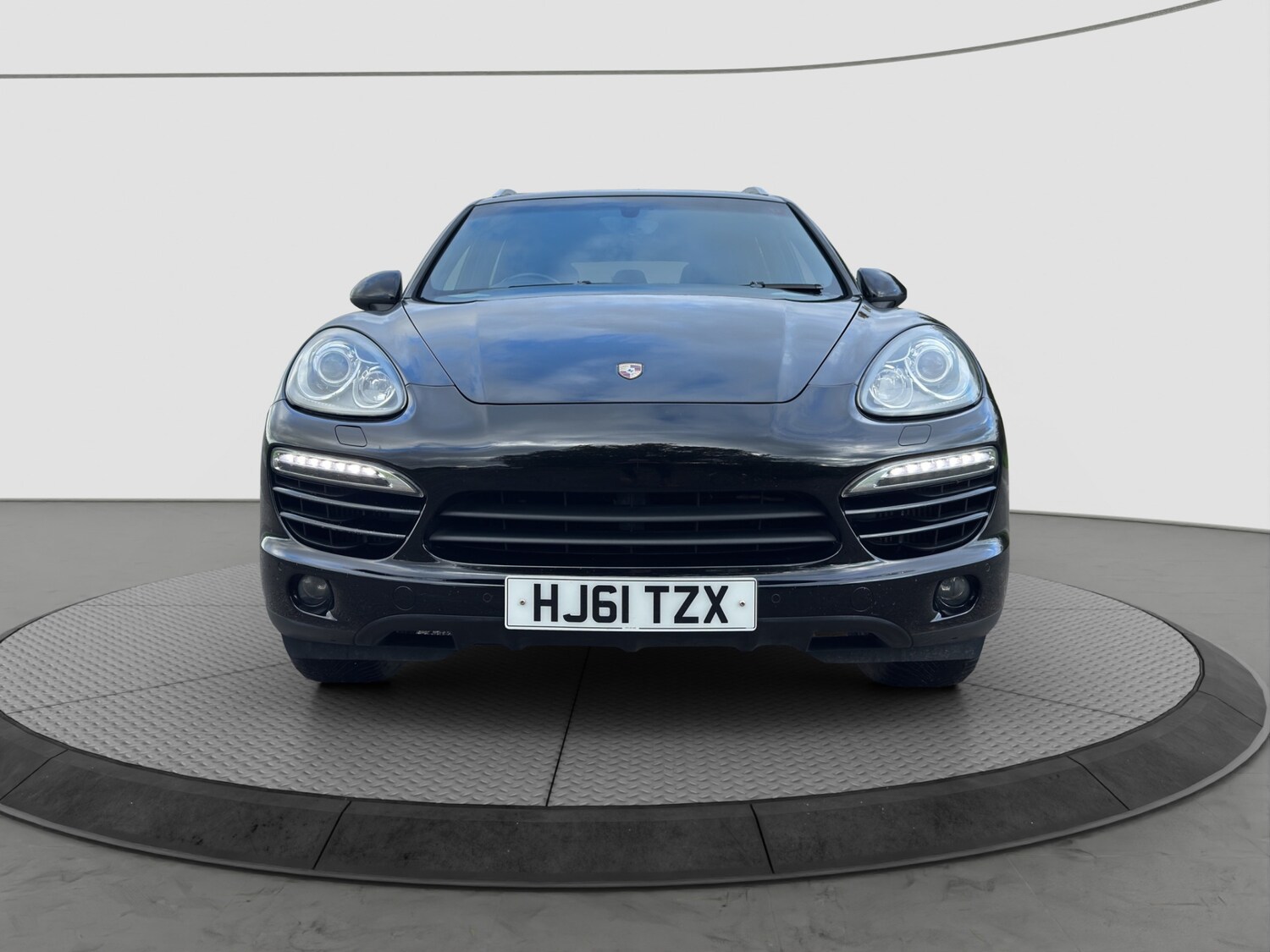 Used Porsche Cayenne 2011 for sale - 76329945: Photo 32