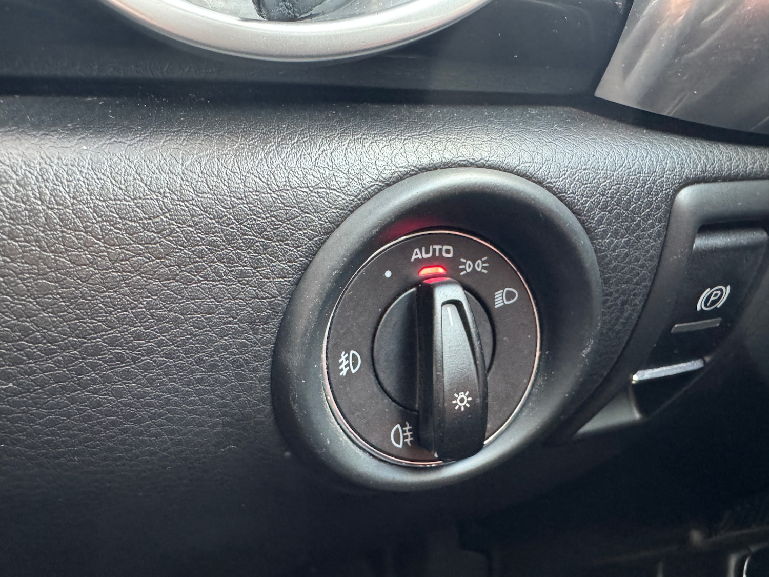 Used Porsche Cayenne 2011 for sale - 76329945: Photo 4