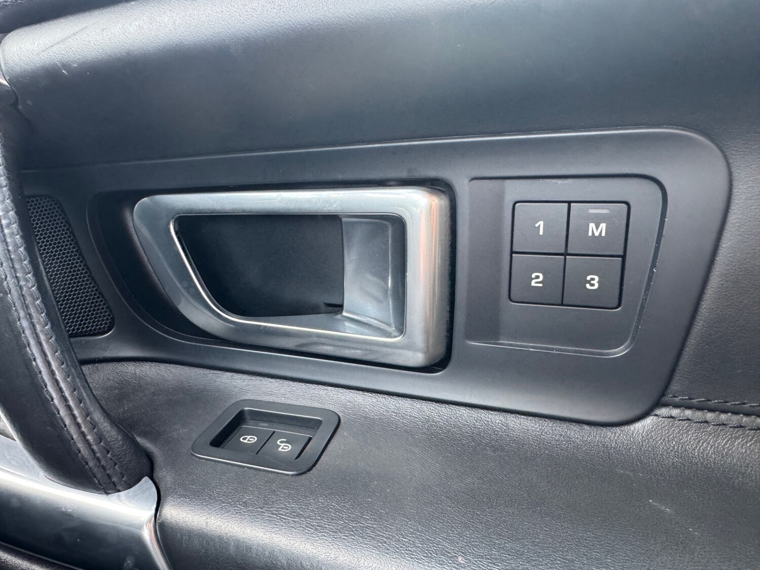 Used Land Rover Discovery Sport 2015 for sale - 76332088: Photo 10