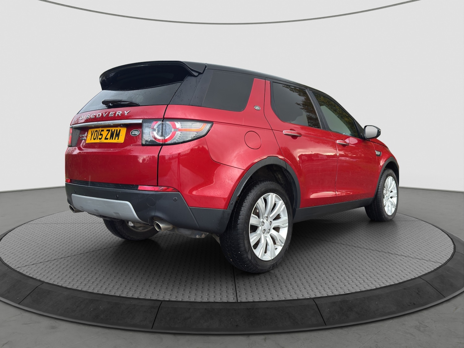Used Land Rover Discovery Sport 2015 for sale - 76332088: Photo 11
