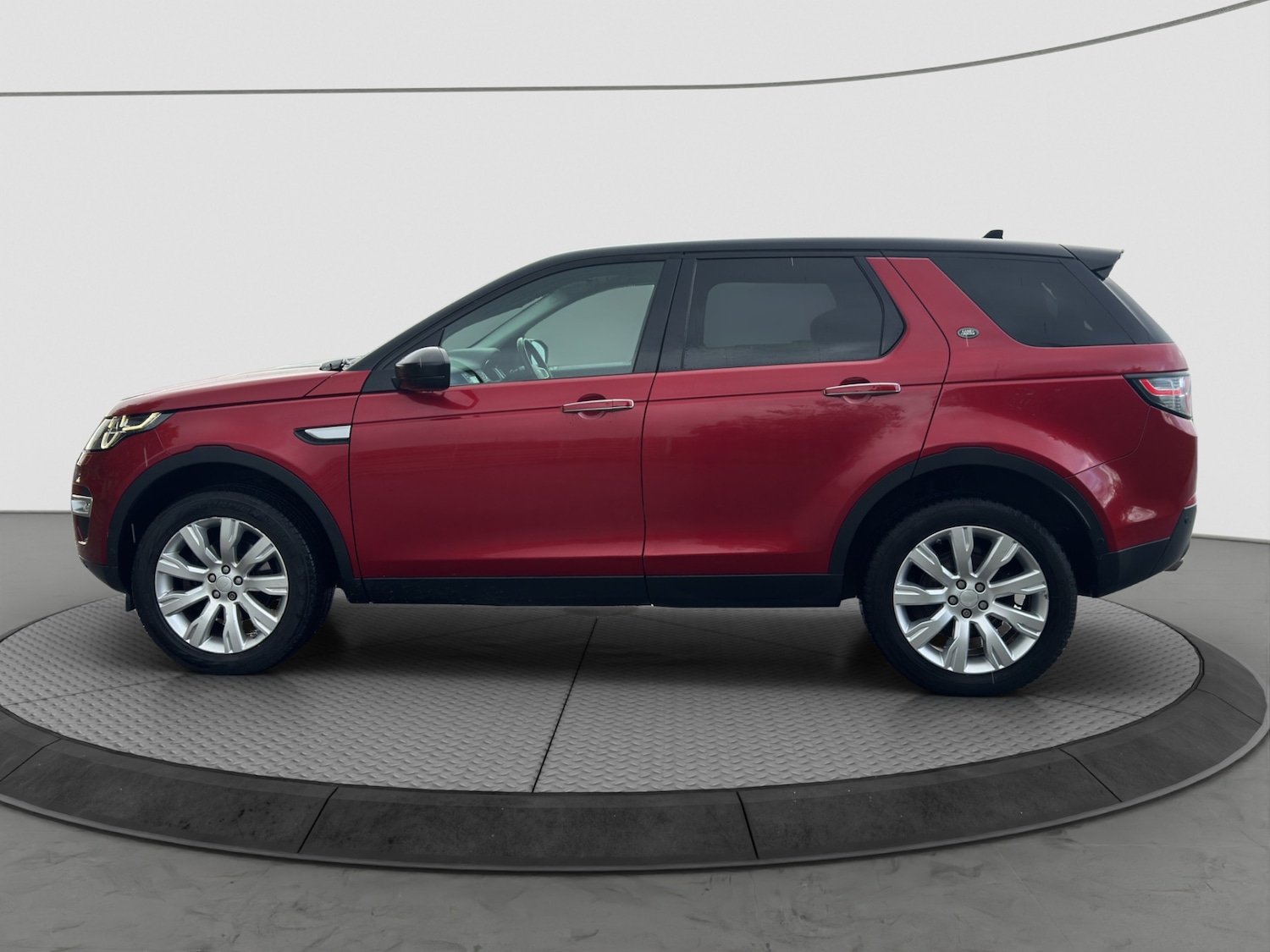 Used Land Rover Discovery Sport 2015 for sale - 76332088: Photo 15