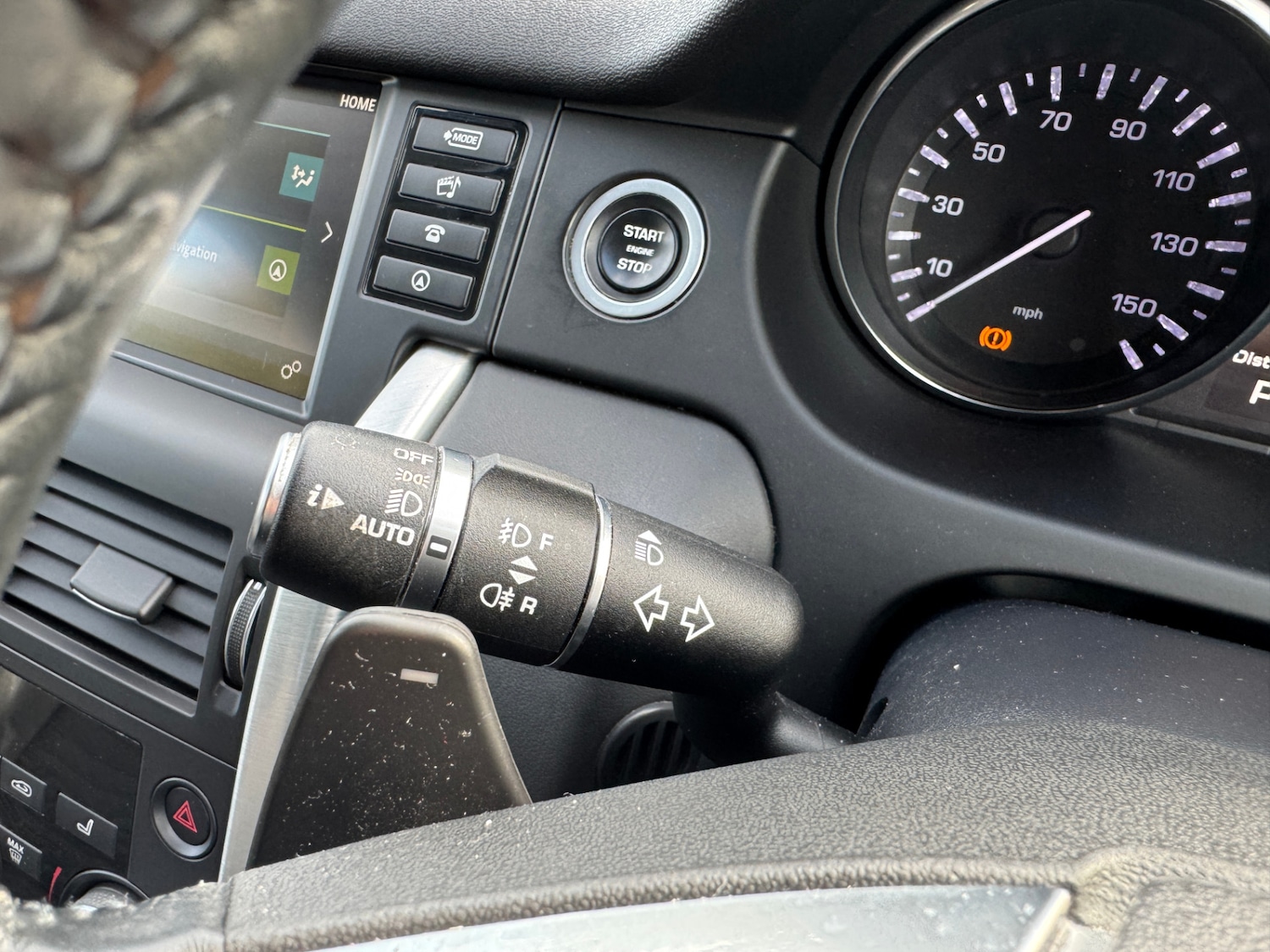 Used Land Rover Discovery Sport 2015 for sale - 76332088: Photo 16