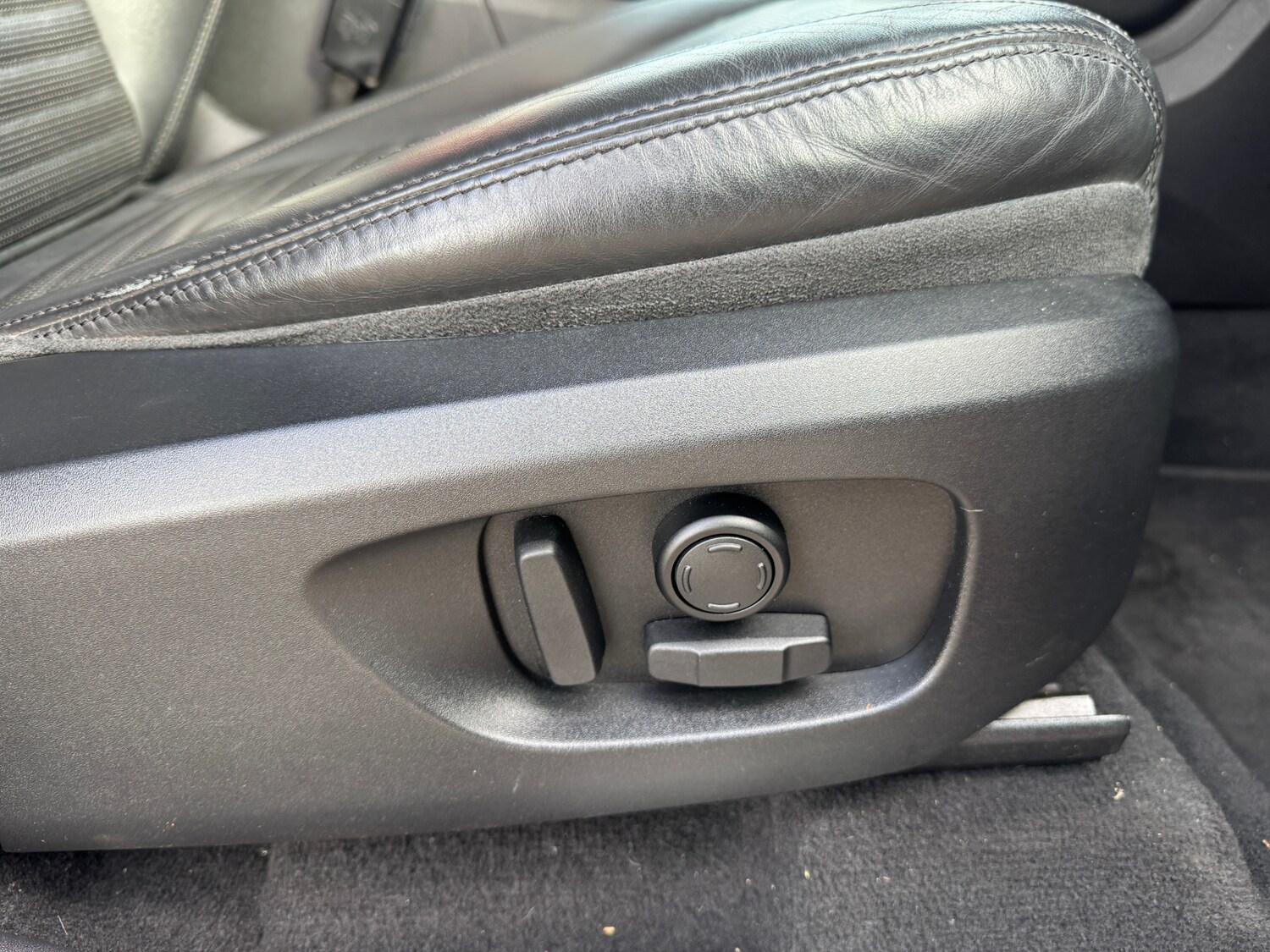 Used Land Rover Discovery Sport 2015 for sale - 76332088: Photo 21