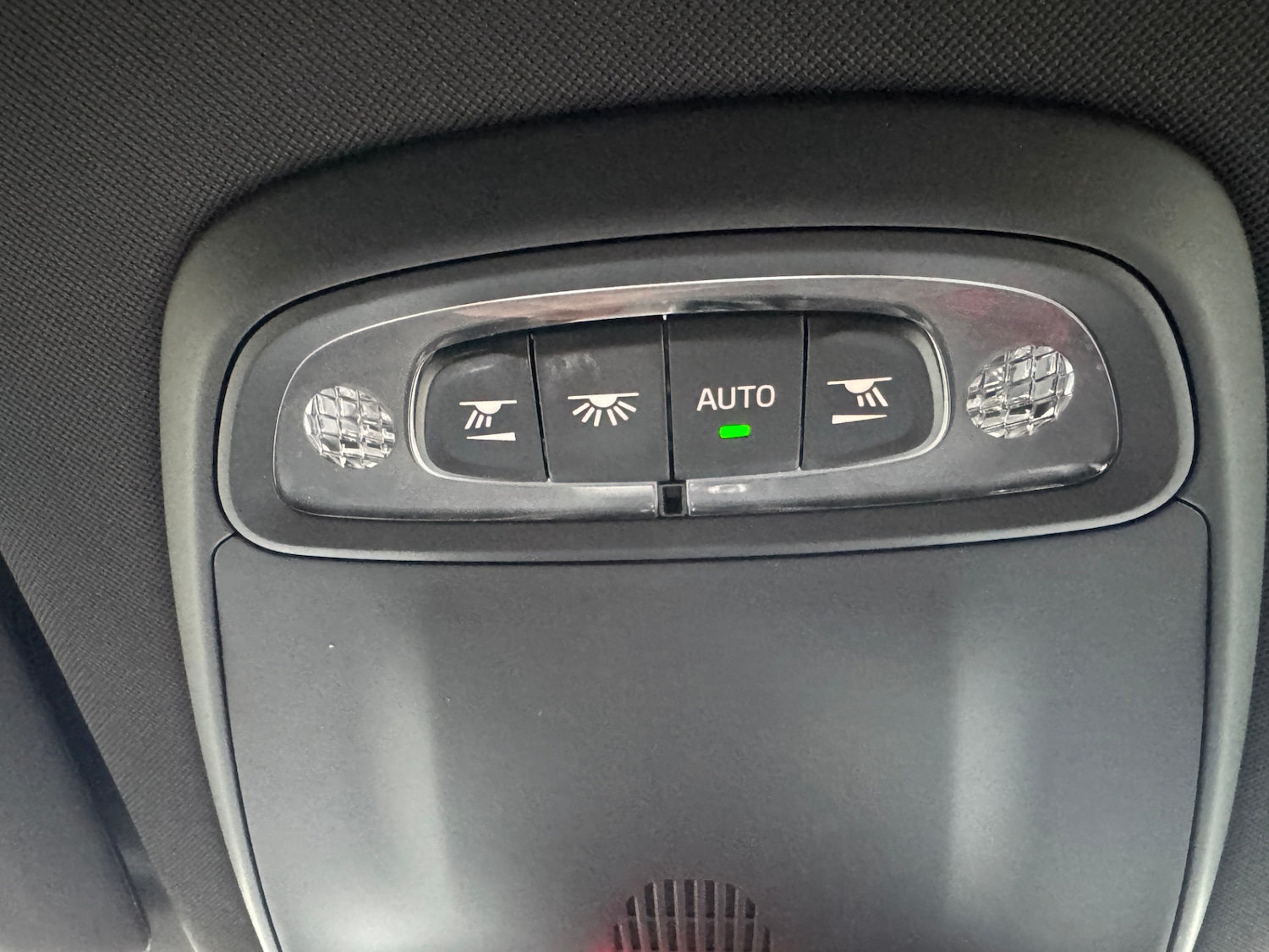 Used Volvo XC60 2018 for sale - 77272698: Photo 31