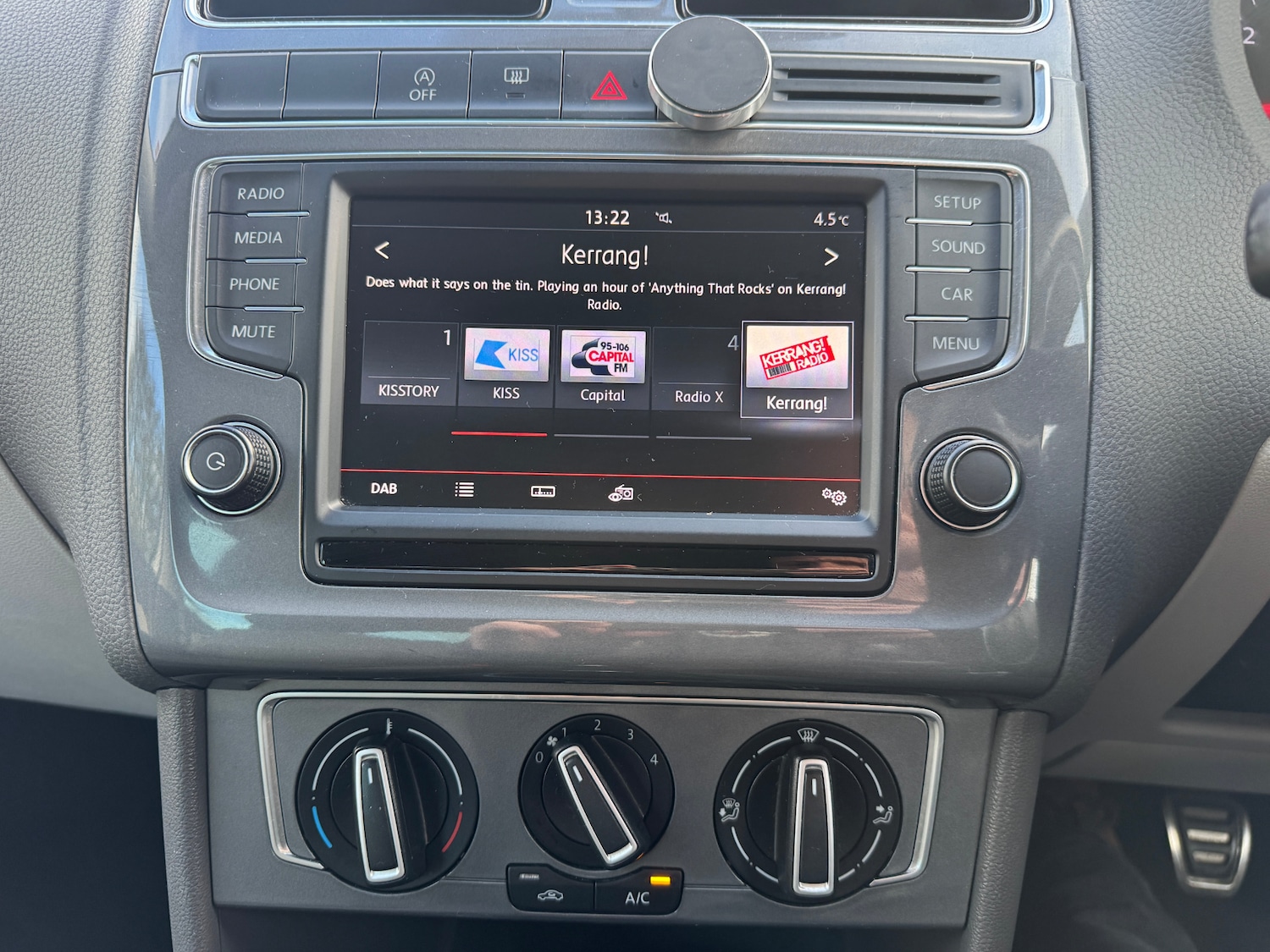 Used Volkswagen Polo 2015 for sale - 77223377: Photo 10