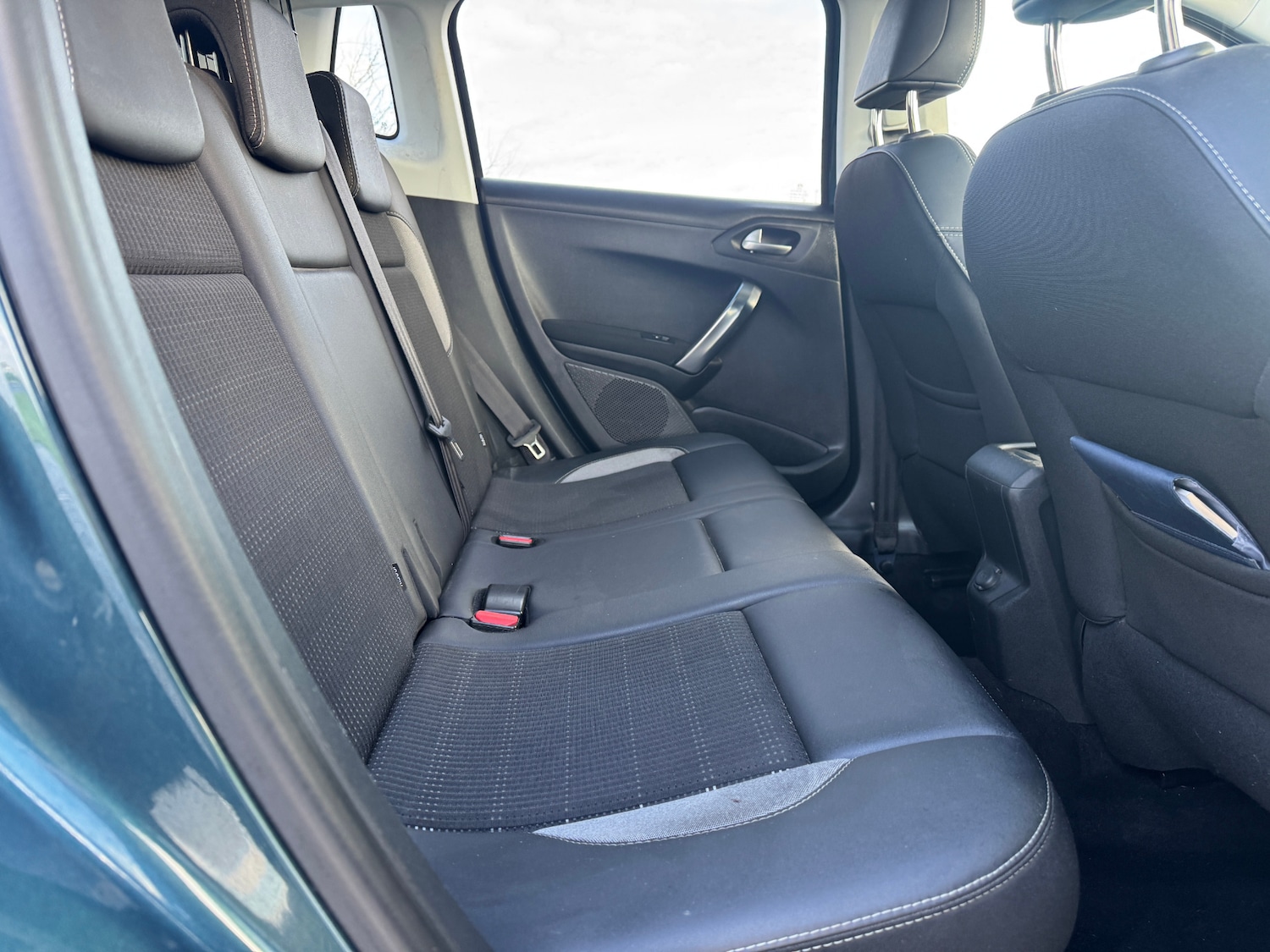 Used Peugeot 2008 2018 for sale - 76693259: Photo 28