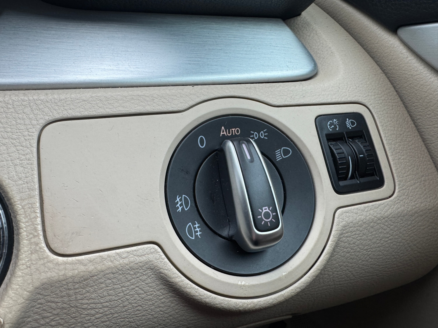 Used Volkswagen Passat 2011 for sale - 76722425: Photo 16