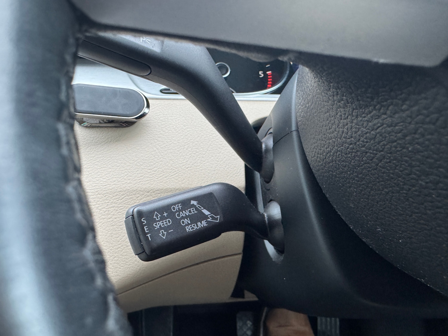 Used Volkswagen Passat 2011 for sale - 76722425: Photo 24