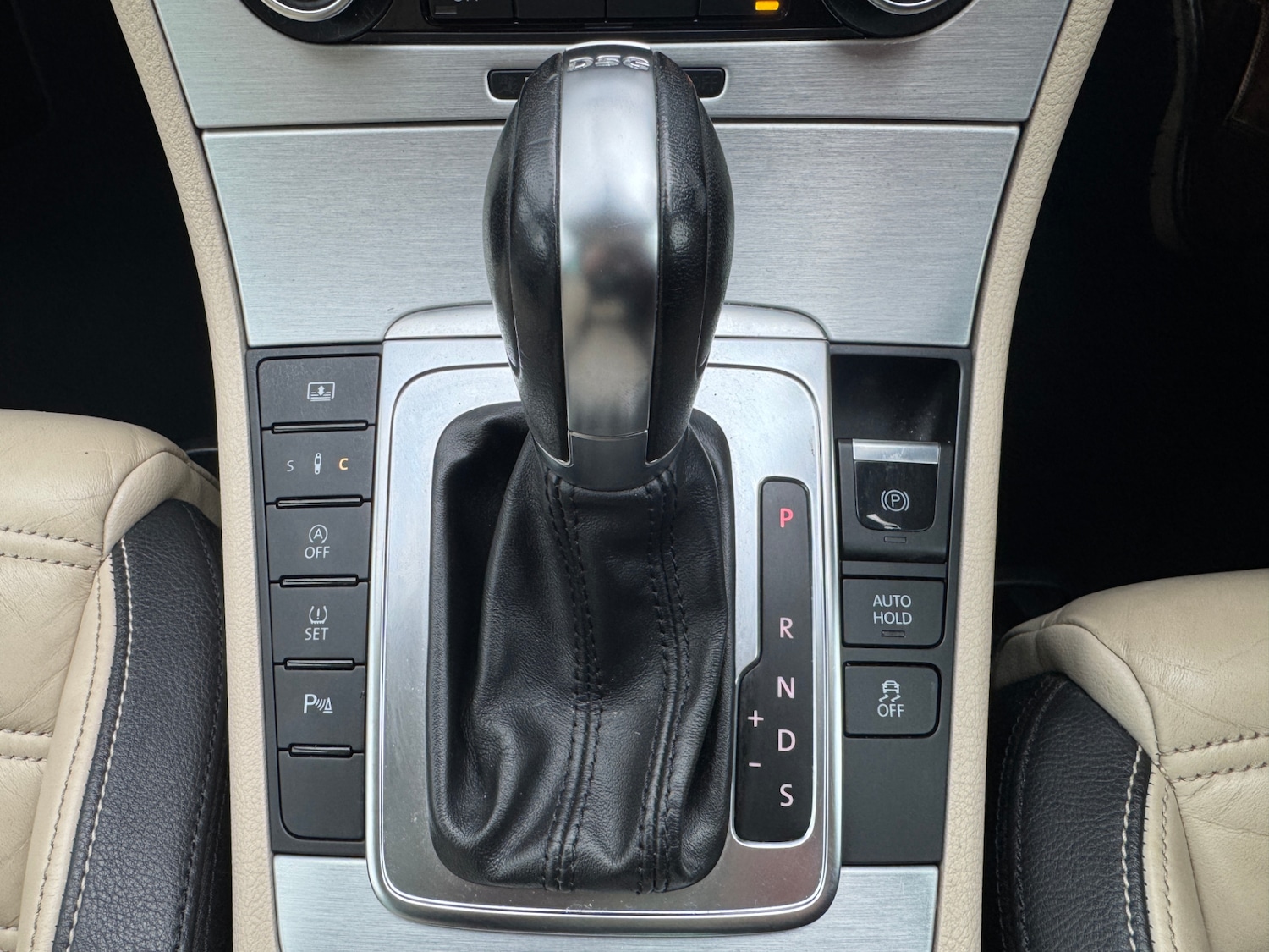 Used Volkswagen Passat 2011 for sale - 76722425: Photo 8