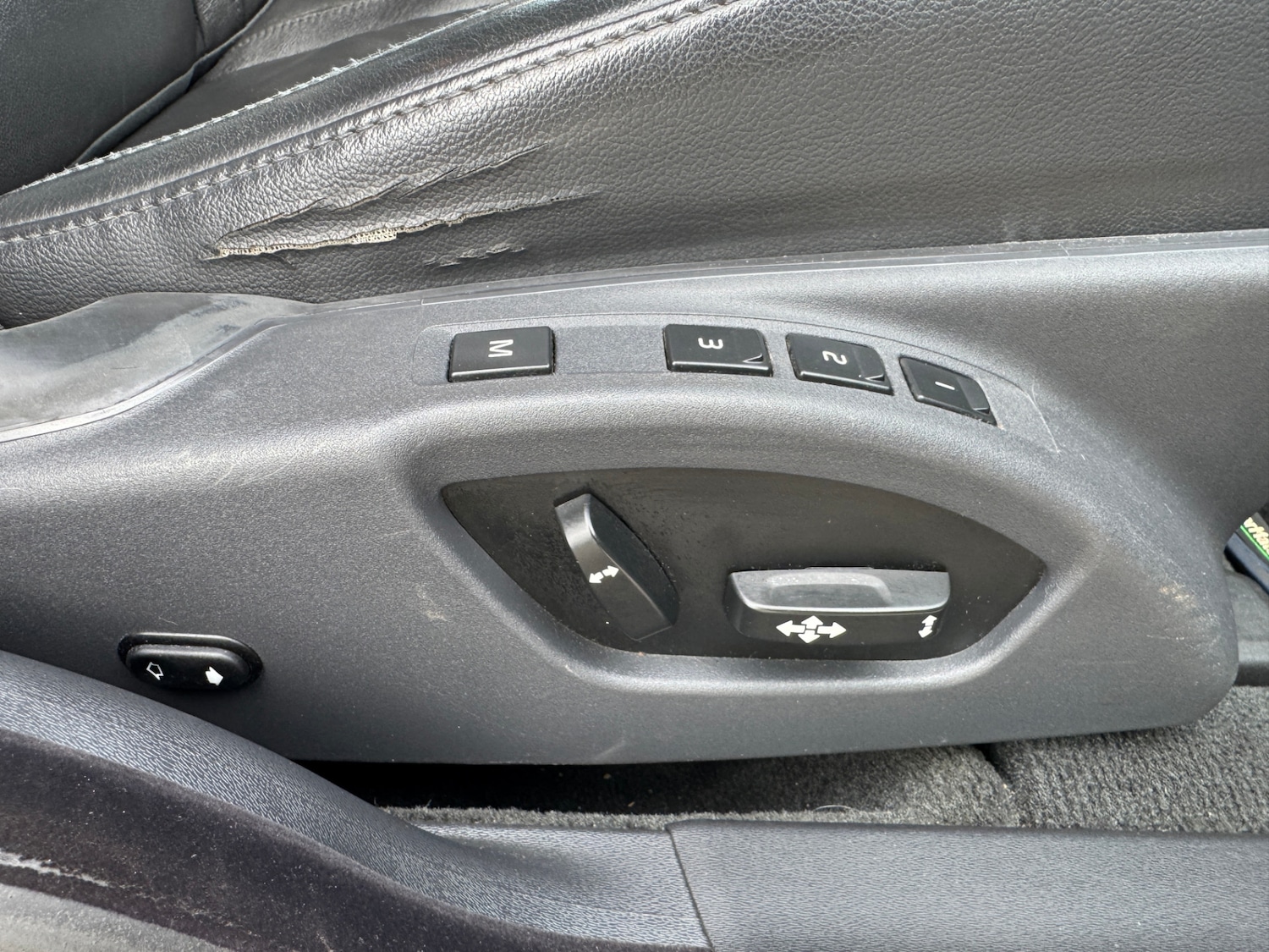 Used Volvo V70 2015 for sale - 78055176: Photo 23