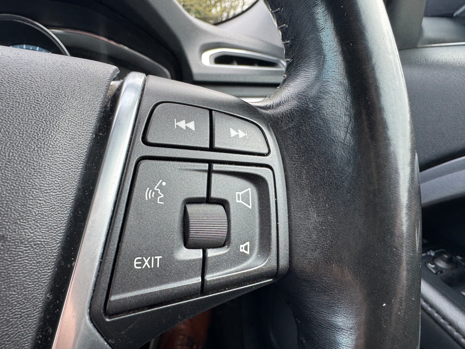 Used Volvo V70 2015 for sale - 78055176: Photo 25